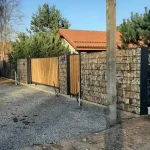 коричневый забор