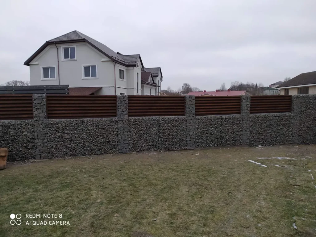 Заборы из габионов